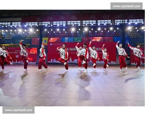 在汗水与节拍中绽放青春力量的街舞比赛记忆与成长心路历程与梦想