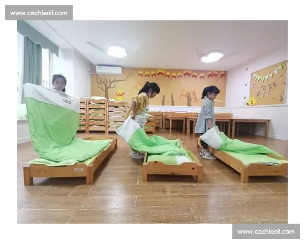 以赛促成长共筑自信大班幼儿自理能力展示活动风采与进阶实践成果